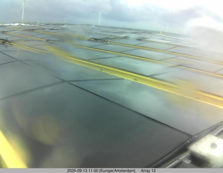 荷蘭Nymphaea Aurora海上太陽能發(fā)電場成功抵御強(qiáng)風(fēng)