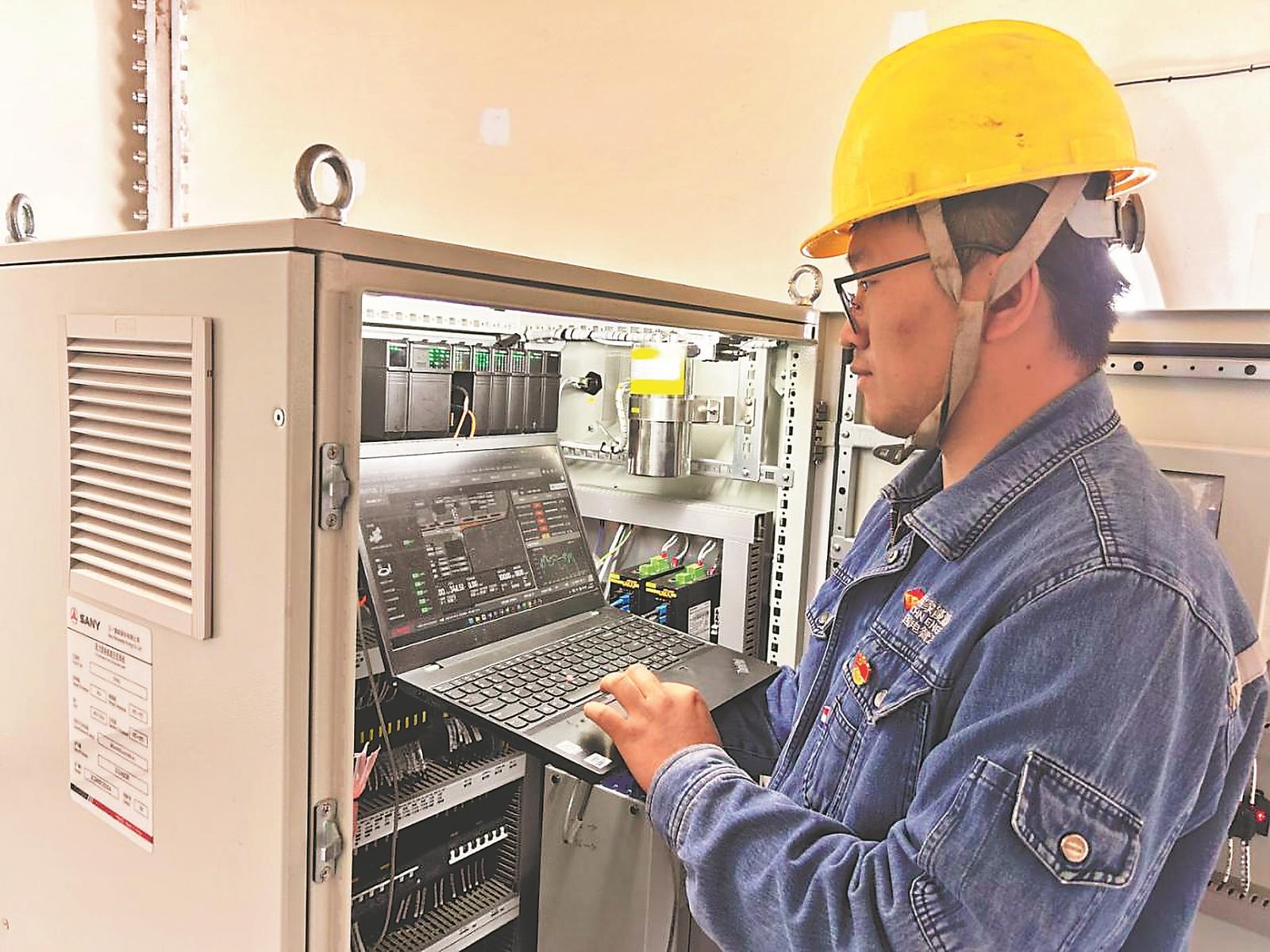 我國首套10兆瓦風(fēng)機(jī)主控全國產(chǎn)化